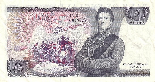 1971年發行之5英鎊紙鈔，正面為伊利莎白女王，背面以威靈頓公爵做為主題