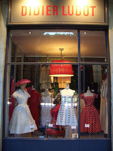 巴黎的古董衣店Didier Ludot（圖片來自此）
