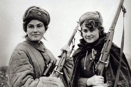蘇聯二戰時的女性游擊隊（圖／來自wiki）