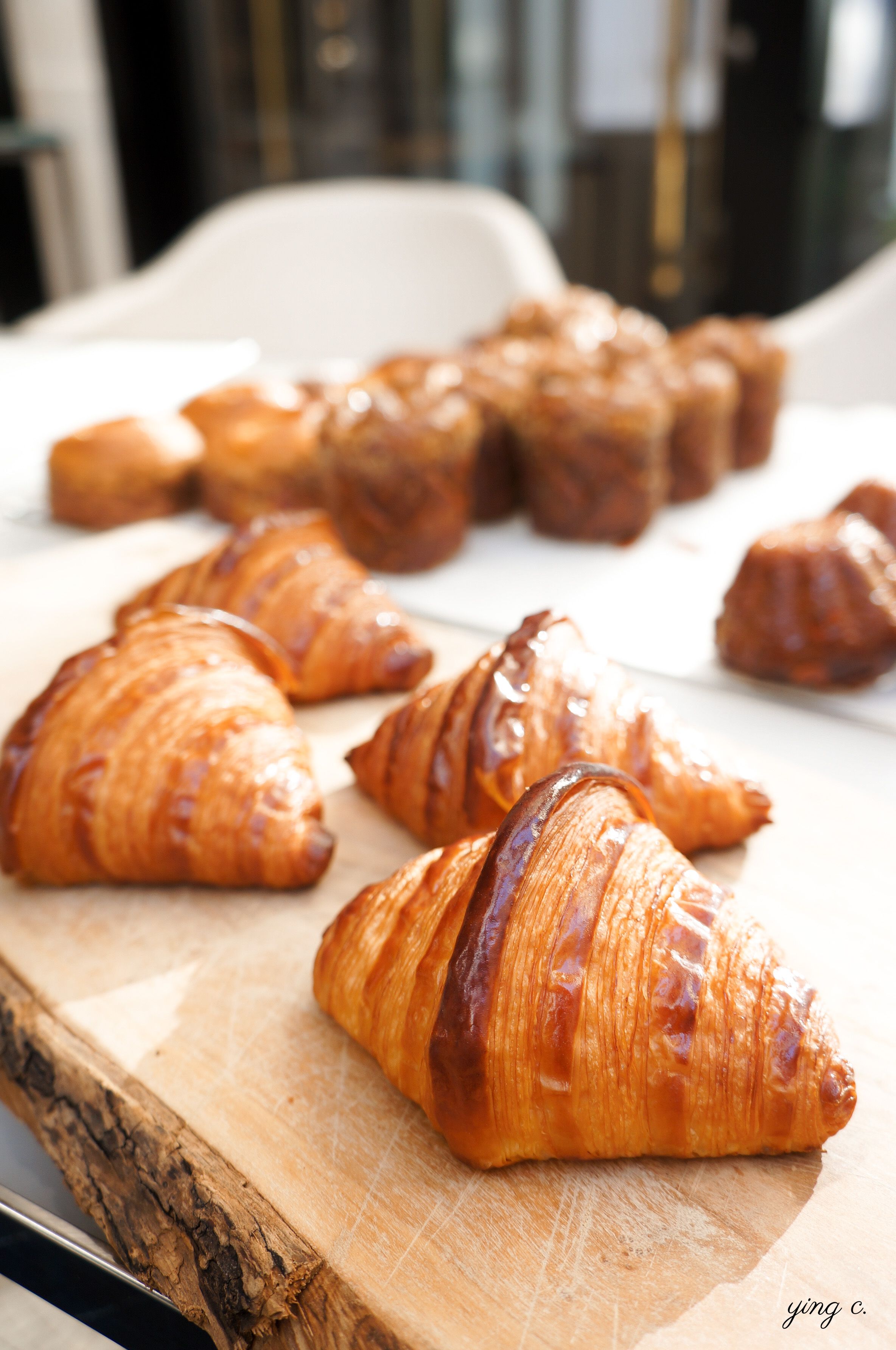法國的可頌屬於折疊發酵麵團（pâte levée feuilletée），層次美觀的酥皮象徵著糕點師傅的高超手藝。（圖片提供／Ying C. 陳穎）
