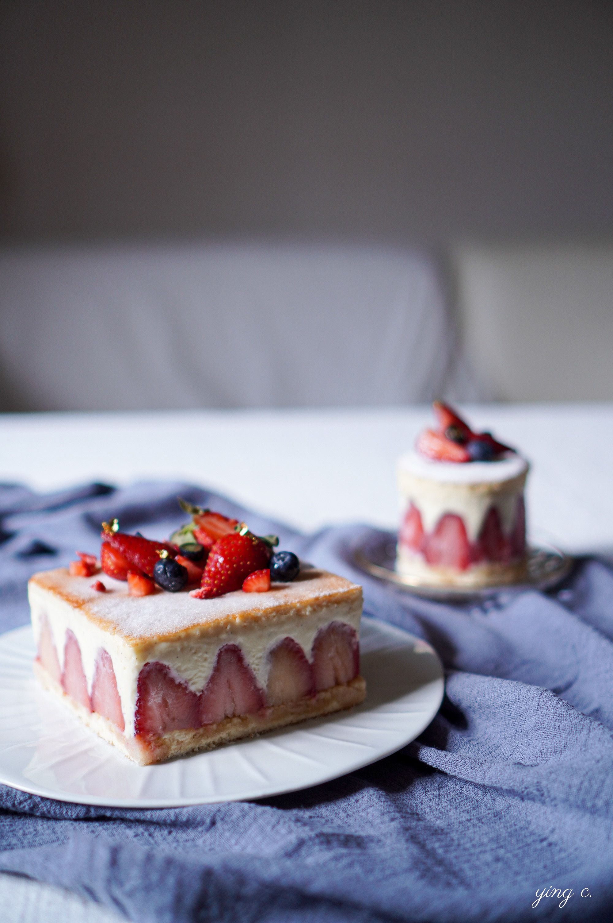 新鮮草莓在法式草莓蛋糕中，既是蛋糕主要元素之一，也是重要的裝飾主體。（圖片提供／Ying C. 陳穎）