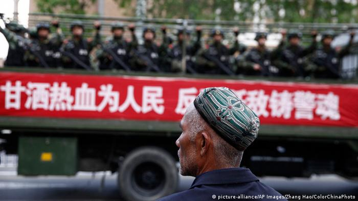 @圖說：中共官方將反恐列為重點後，在新疆維吾爾自治區展開大規模的「維穩」工作。（©美聯社）