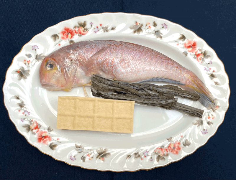 長相如此華麗的魚其實魚肉潔白，和白色豆腐會組合成什麼樣的味道呢？（攝影／番紅花）